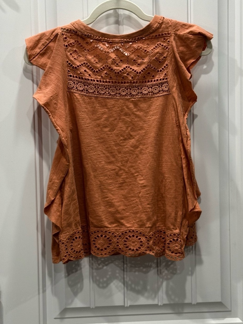 Anthropologie Women’s Size S 100% Cotton Eyelet Blouse with Flutter Sleeves EUC - Picture 4 of 4